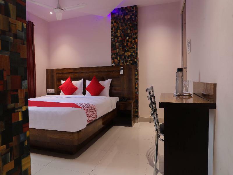 Super Hotel O Vaishnavi Inn Hyderabad Exterior foto